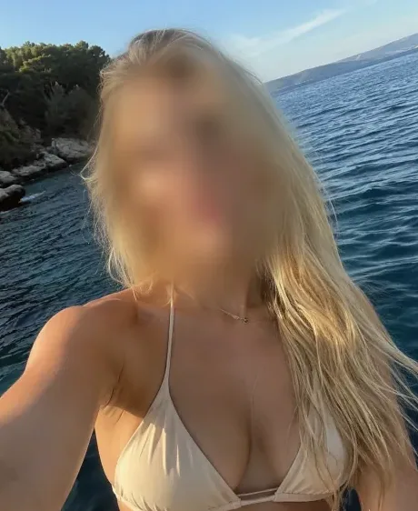 Annelie, 27