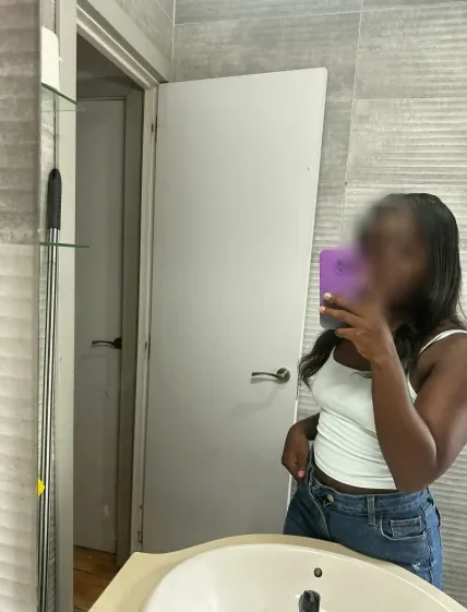 Elsa, 29