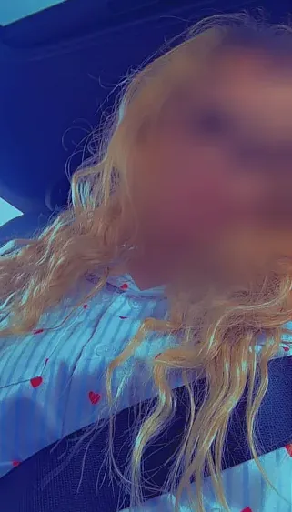Yasmin, 28